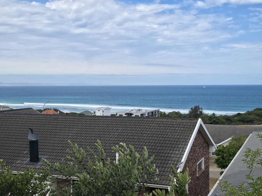 6 Bedroom Property for Sale in Jeffreys Bay Central Eastern Cape